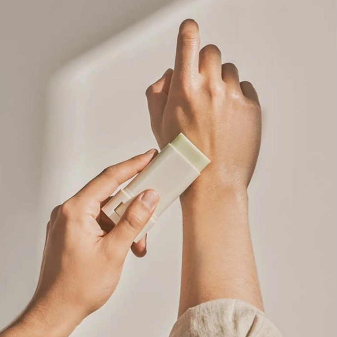Matte Sun Stick : Mugwort+Camelia SPF 50+ PA++++