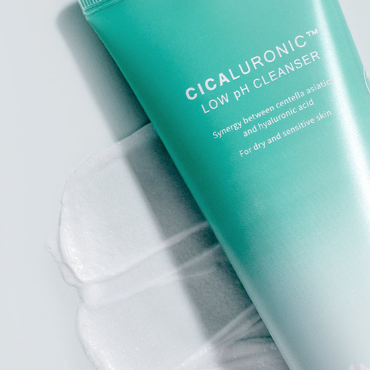 Cicaluronic Low pH Cleanser