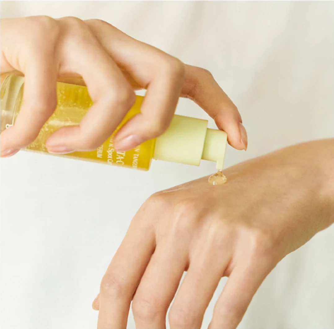 Green Tangerine Vita C Dark Spot Care Serum